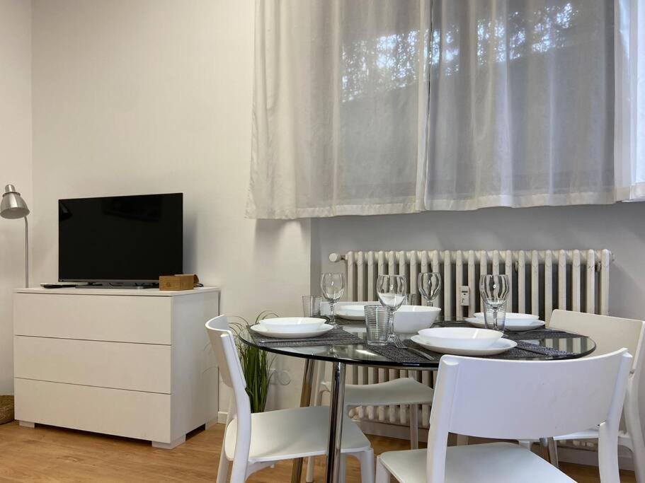 San Siro-city Life Elegant Apt W/ Private Tennis Appartamento Milano